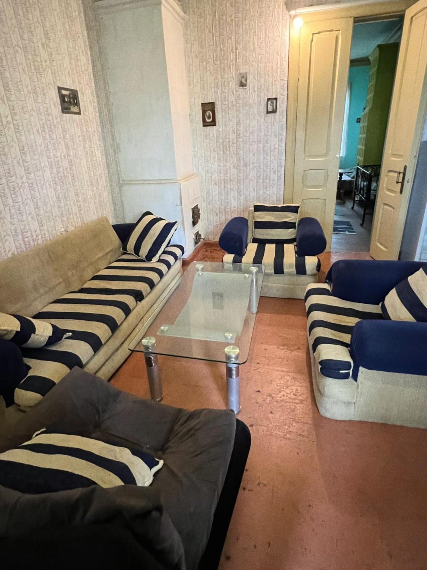 Guesthouse Eco Tsjakvi Eksteriør bilde